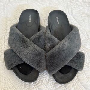 Birdies Gray Plush Slippers Cozy Indoor Footwear